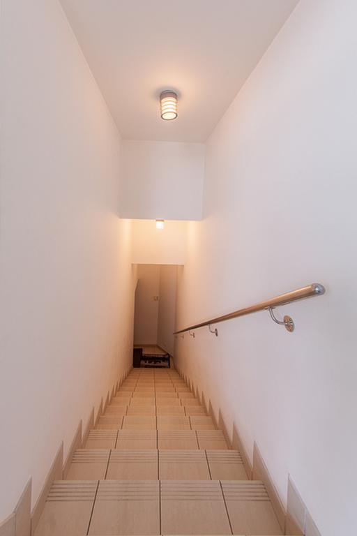 Mansard Apartment Antonovicha 4 Kyiv Exterior photo